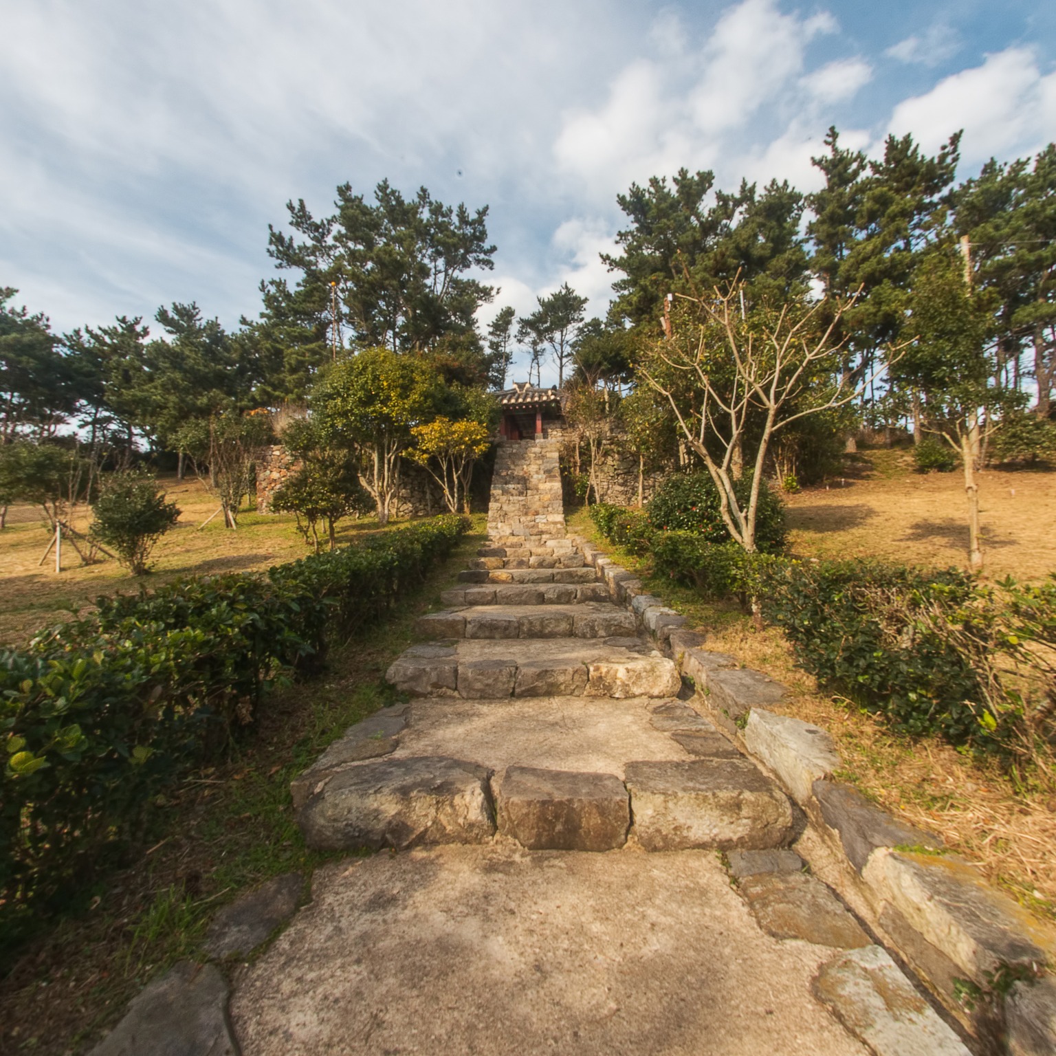GROUND] 추자도 최영장군사당 입구