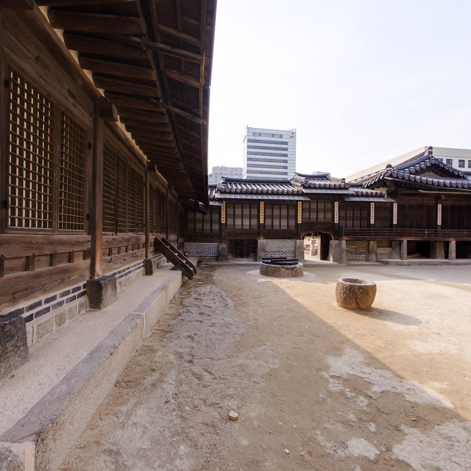 GROUND] 운현궁 이로당 뒤마당